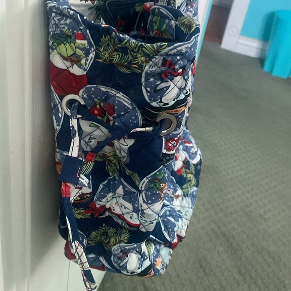 ❄️Vera Bradley Glenna Satchel, “SNOW GLOBES” - Picture 3 of 11